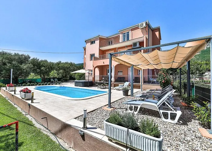Vila Kastel