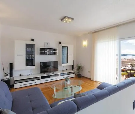 Villa Leona Kastela